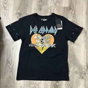 Chaser Black Def Leppard Graphic Tee